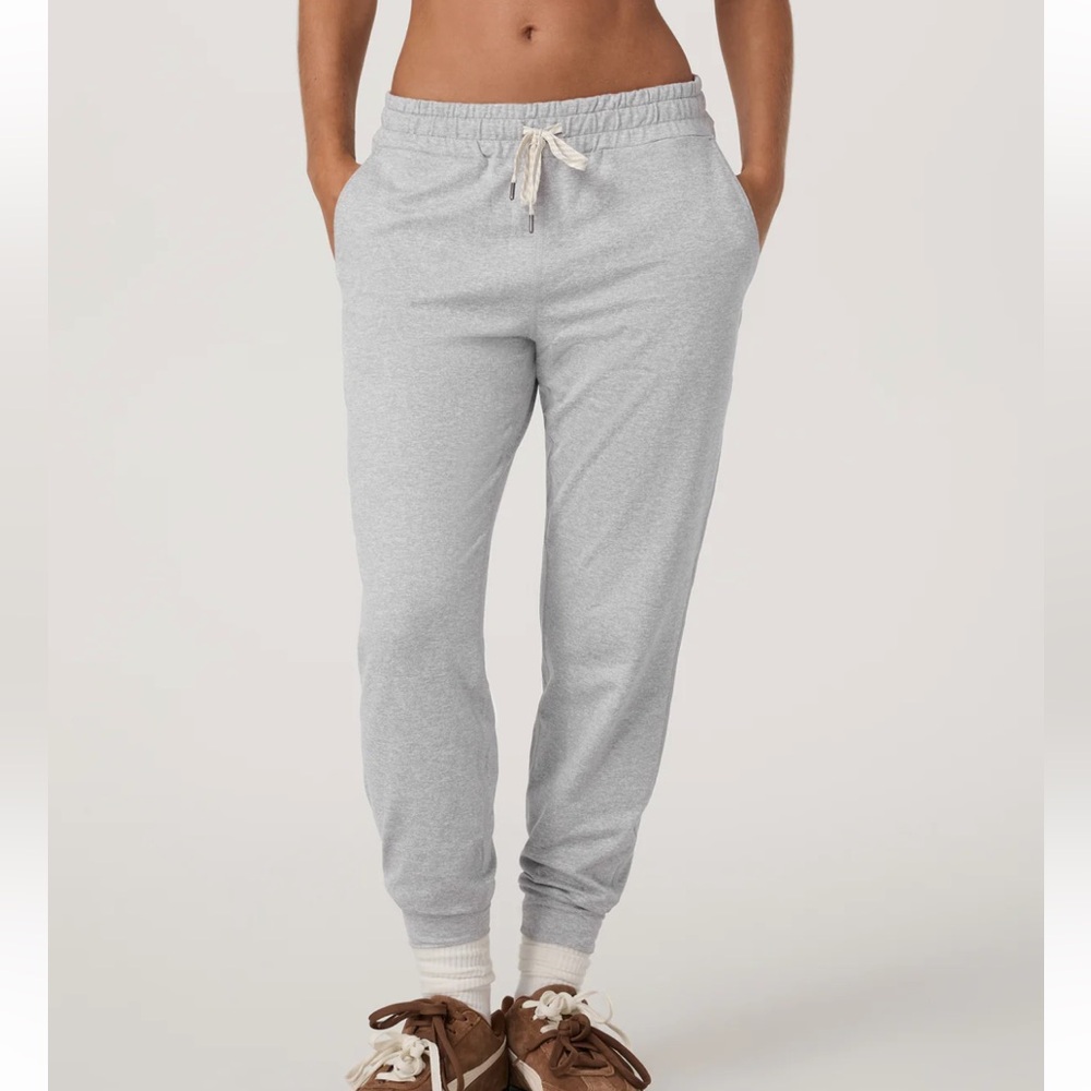 Vuori Performance Jogger; Size M; Excellent Condition